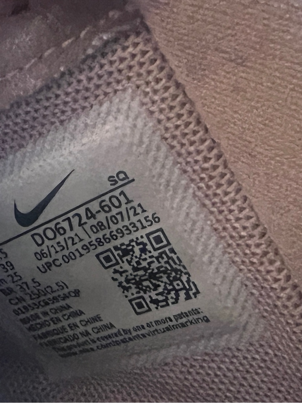 Nike Wmns Air Force 1 Pink Leather'Faux Sherpa Fur' sz 8 - Picture 6 of 6